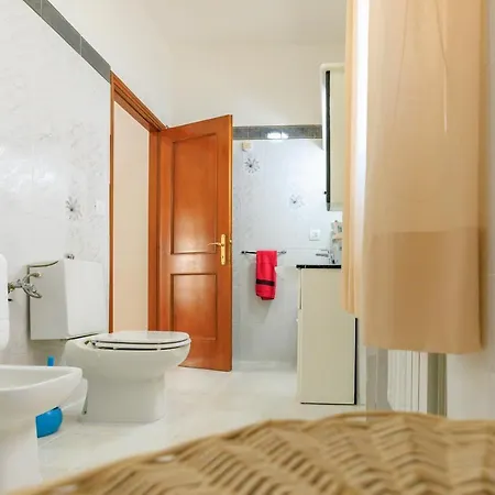L' Essenziale